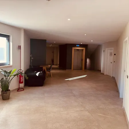 Marisabella 2 דירה *